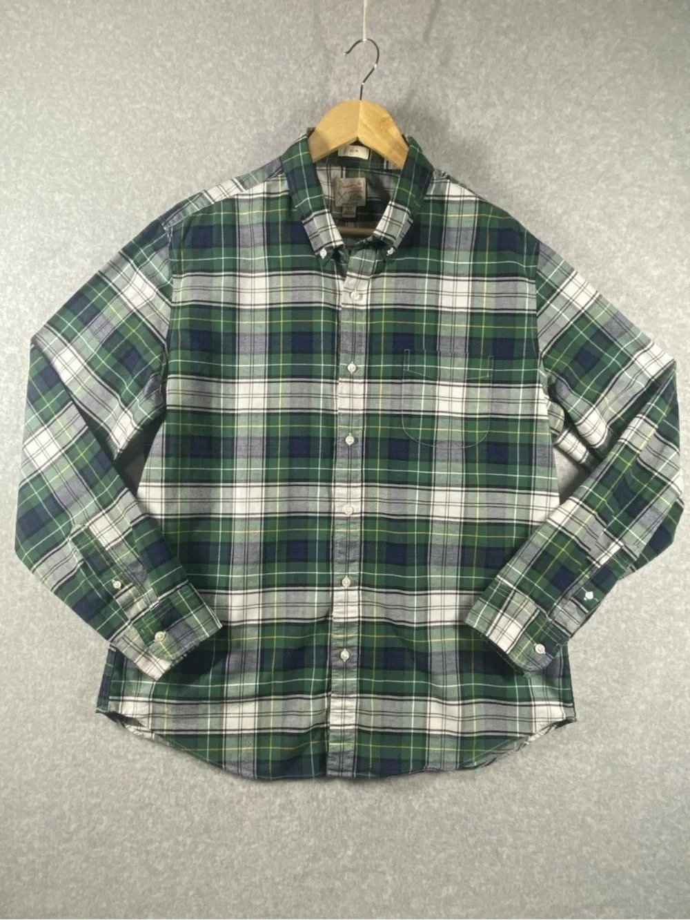 J. Crew shirt men’s XL slim fit green The broken Oxford organic cotton long slv.